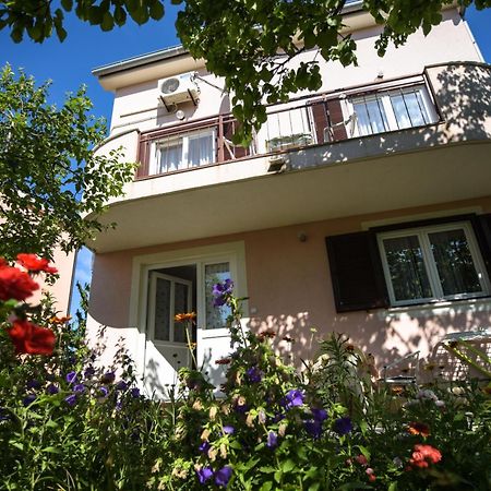 Apartmani Vitkovic II Cres Esterno foto