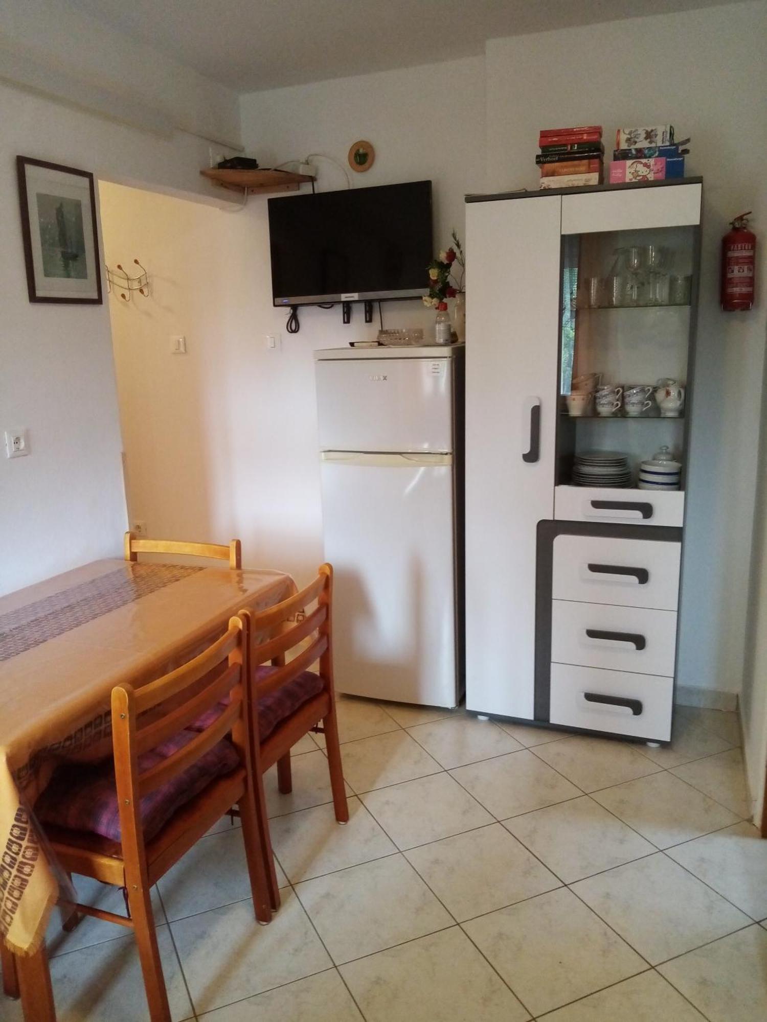 Apartmani Vitkovic II Cres Esterno foto