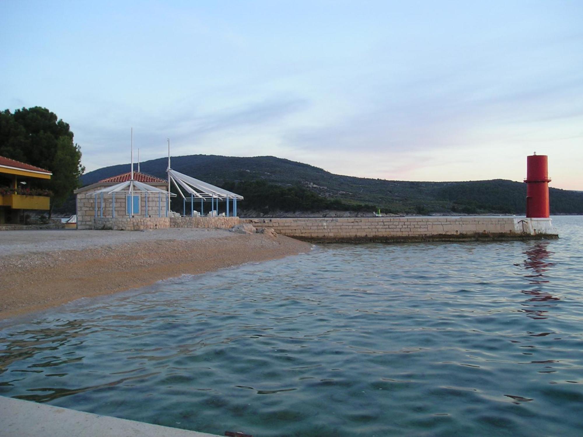 Apartmani Vitkovic II Cres Esterno foto
