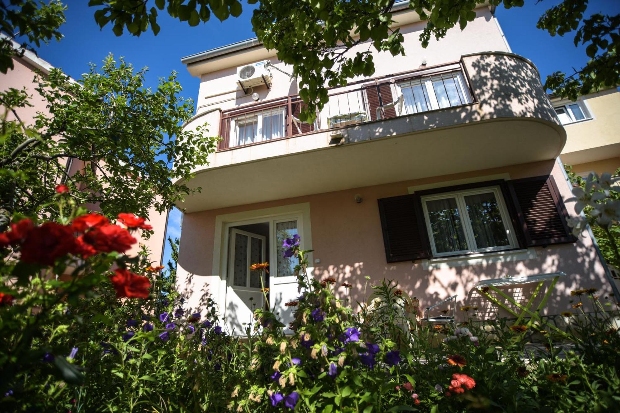 Apartmani Vitkovic II Cres Esterno foto